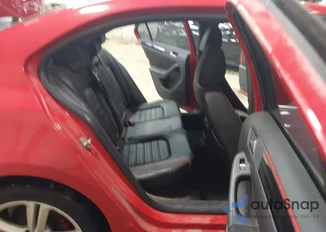 2015 Volkswagen Jetta 2.0T Gli Sel z USA, uszkodzony, nr VIN 3VW5S7AJ7FM257174